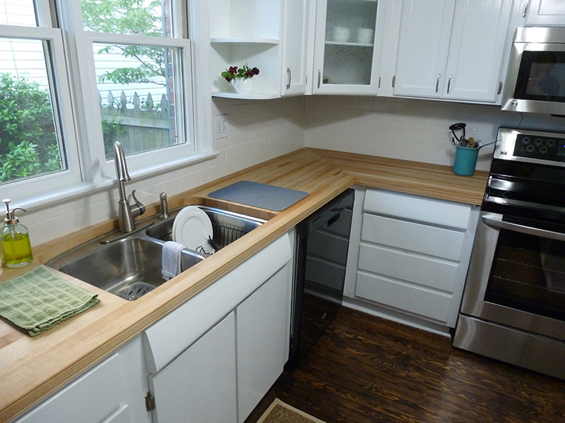 1.5" thick Hard Maple edge grain countertops with double bead edge treatment and food safe mineral oil